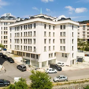 Zin D Sefin Aparts Стамбул