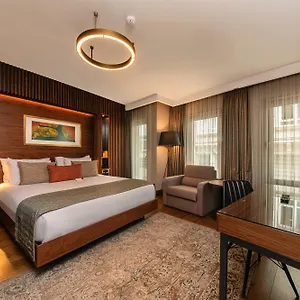 Otel Levni, İstanbul